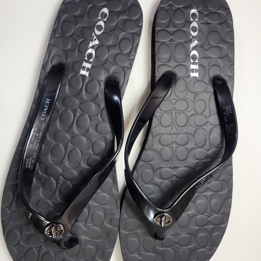 Black abbigail flip flops size 9-10
